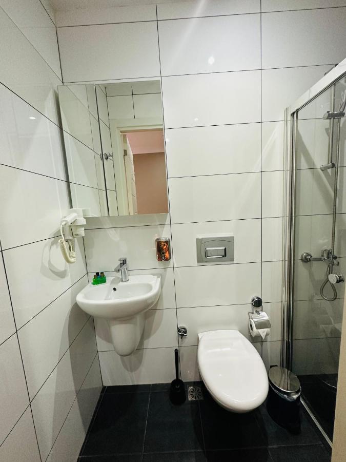 Aram Kerasi Rooms Istanboel Buitenkant foto